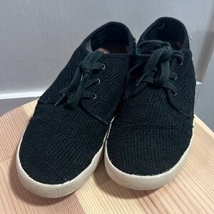 Women’s Toms Paseo Black Canvas Perf Shoes Size 6.5